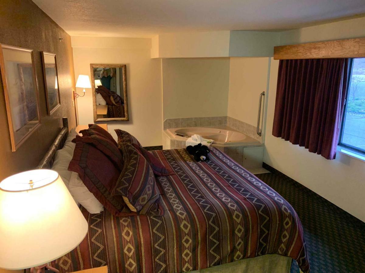 Americinn By Wyndham Коді Екстер'єр фото