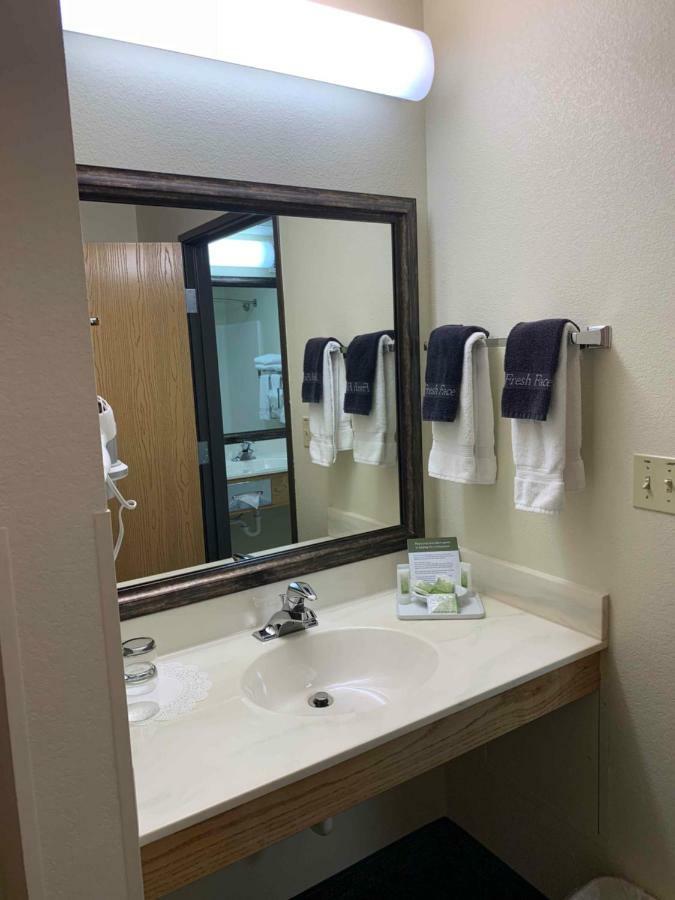 Americinn By Wyndham Коді Екстер'єр фото